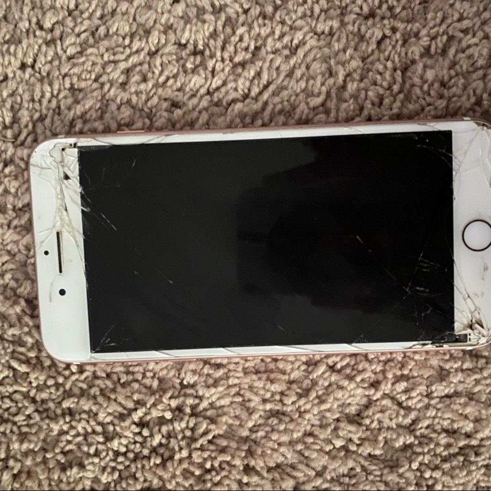 SOLD iPhone 7 Plus Fully unlocked